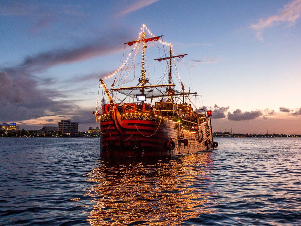 Capitan Hook Tour Dinner - Open Bar & Show - Imagen 6
