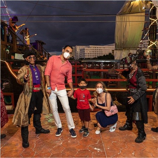Jolly Roger Pirate Boat Deluxe Show & Dinner - Imagen 8