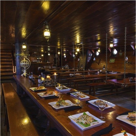 Jolly Roger Pirate Boat Deluxe Show & Dinner - Imagen 3